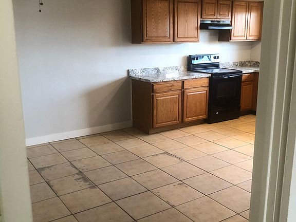 5th image of 4434 N 53rd Ln APT 1