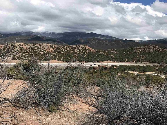 2nd image of 42 Lomas De Tesuque