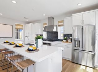 15 Lemon Grove St, Ladera Ranch, CA 92694