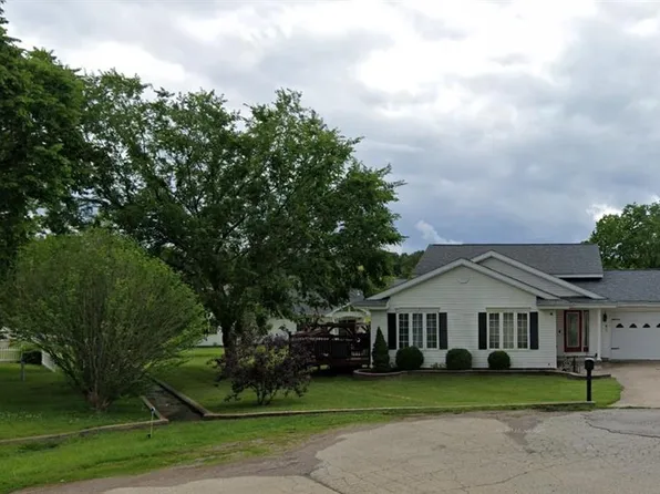 61 Dove Ct, Farmington, MO 63640