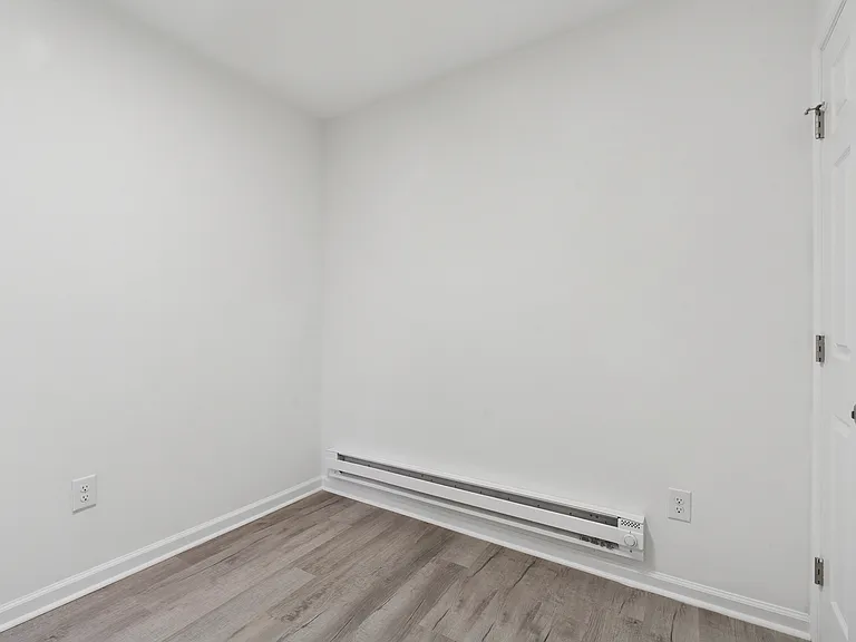 1516 S Ringgold St — Photo 13