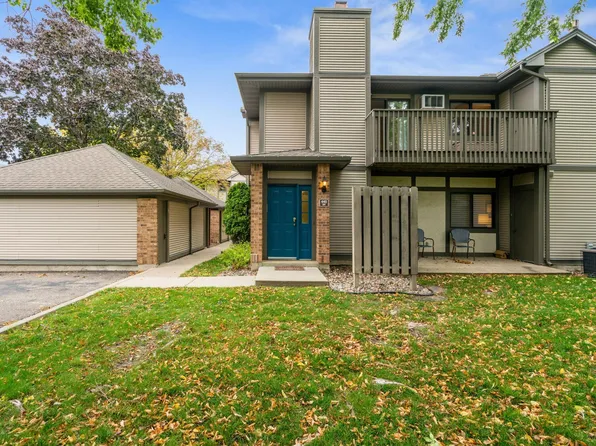 445 Shelard Pkwy Unit 201, Saint Louis Park, MN 55426