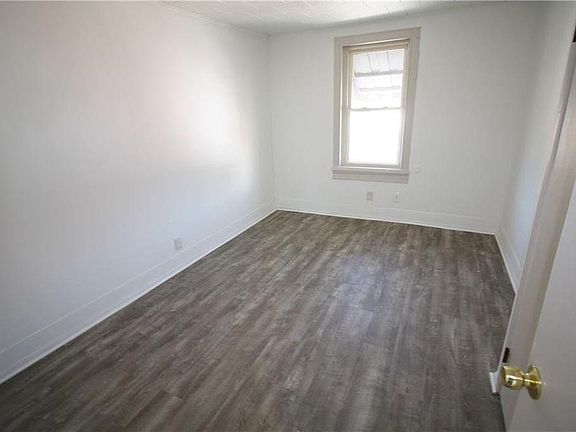 Bedroom 1, large closet