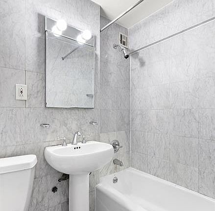 4th image of 420 E 64th St #4K