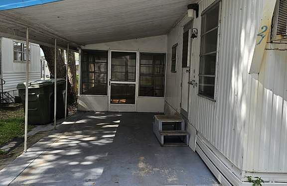 3rd image of 1208 Lee St #21