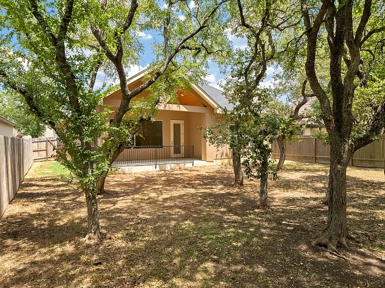 538 Carriage House — Photo 30