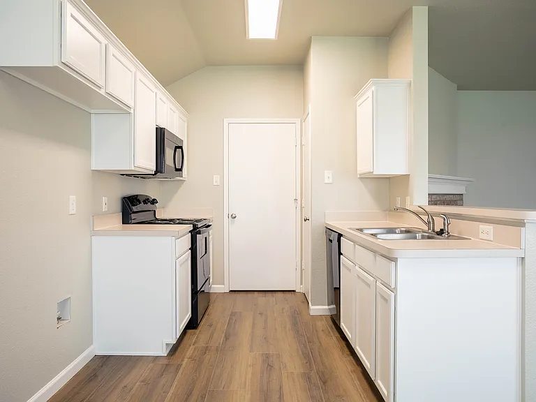 10500 Aransas Dr — Photo 10