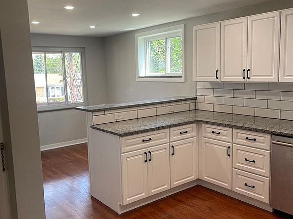 Kitchen/Dining with bar seating