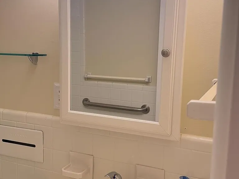 215 Woodlawn Dr — Photo 22