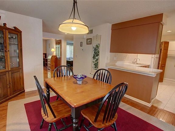 2nd image of 400 West Ave Unit B1