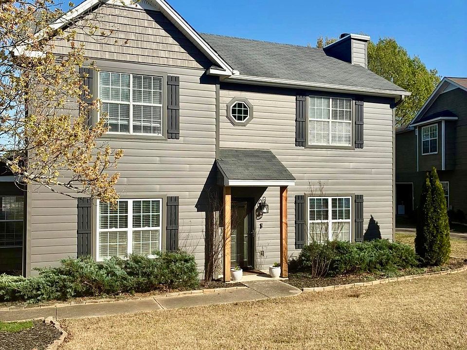 1st image of 111 Ivy Cir