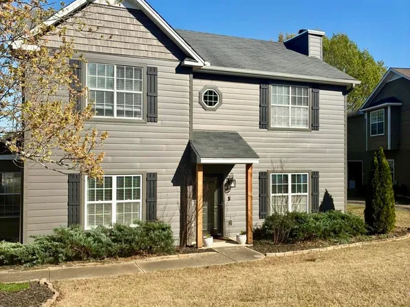 111 Ivy Cir, Pelham, AL 35124