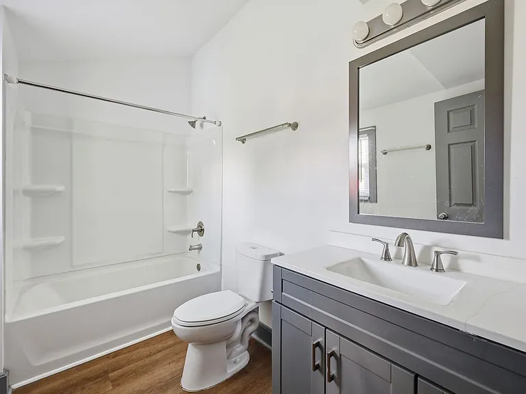 204 E H St — Photo 24