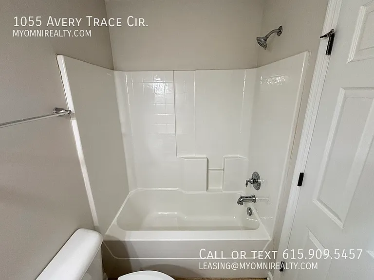 1055 Avery Trace Cir — Photo 30