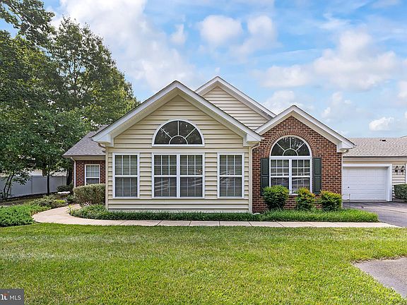 3rd image of 6227 Autumn Leaf Dr