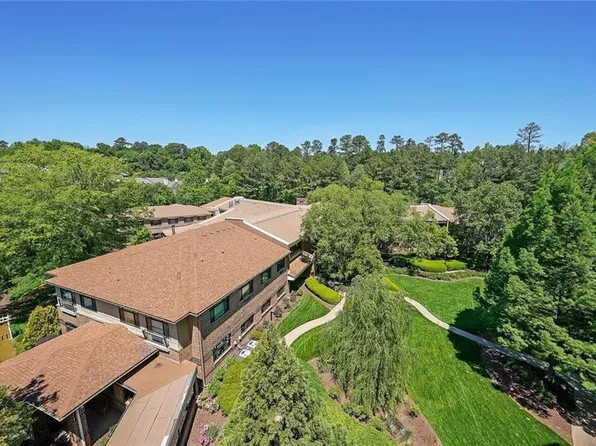 1800 Clairmont Lake #427, Decatur, GA 30033