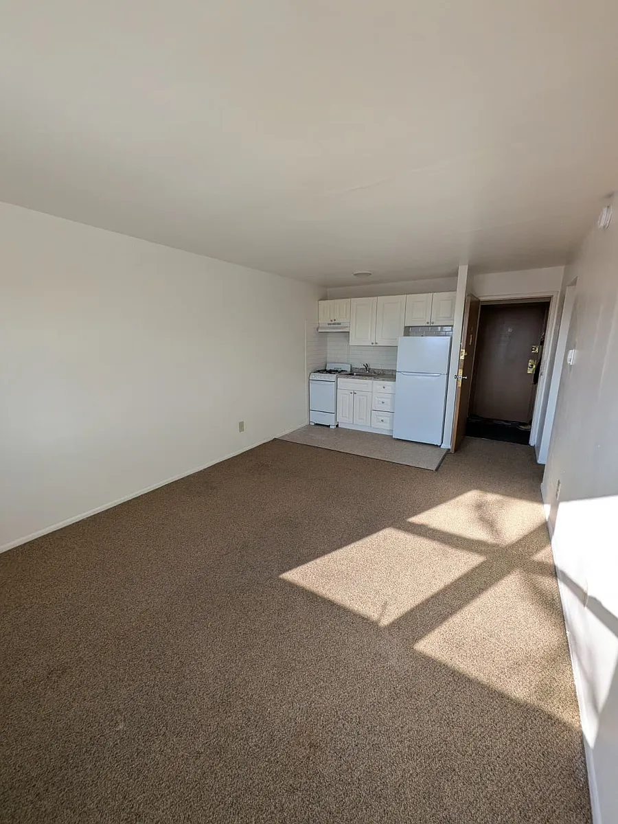 Building Photo - 1507 Central Ave #B7