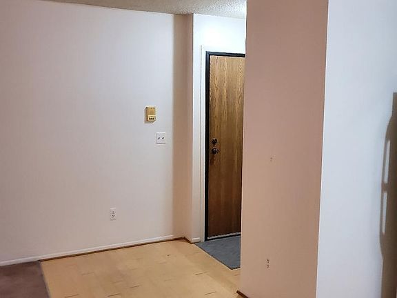 3rd image of 15026 Island Dr