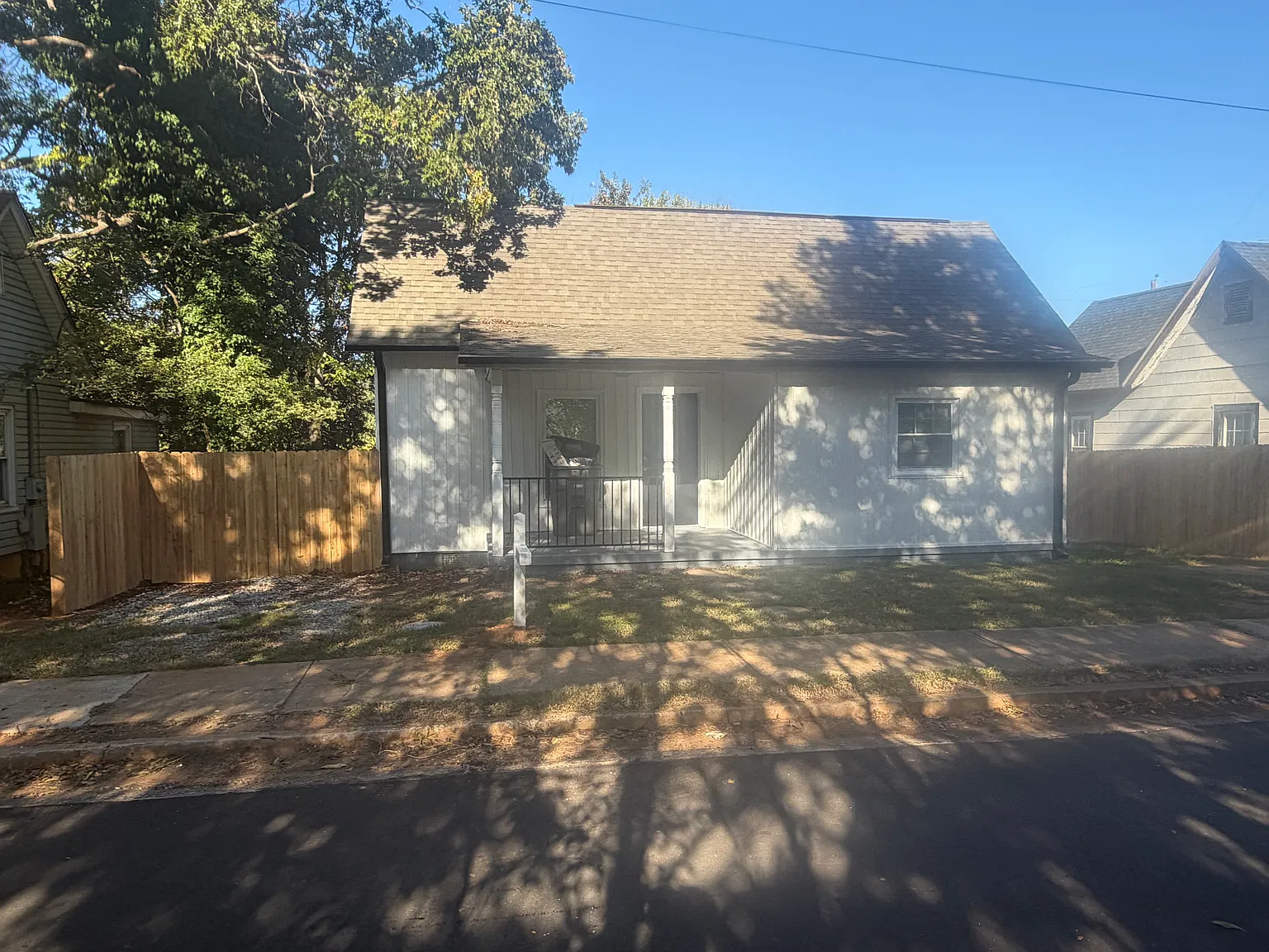3 bed, 946 sqft, $1,400 — Photo 2