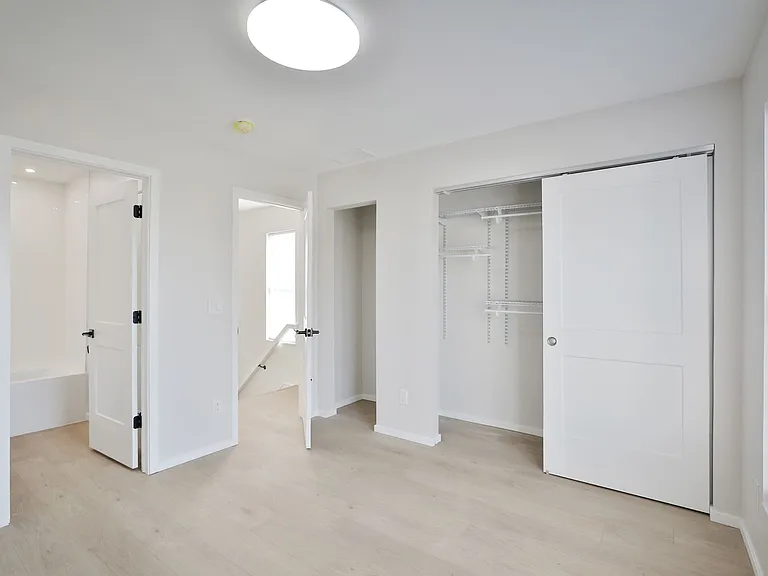 108 Hawkes Ave — Photo 18