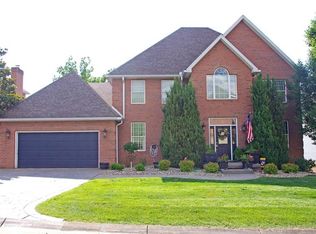 2 Wyndemere Ct, Parkersburg, WV 26105