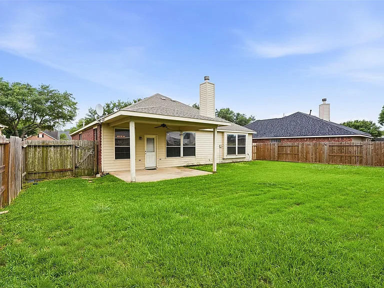 18010 Timber Crossing Ln — Photo 27