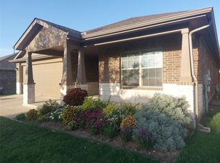 933 Woodduck Trl, Leander, TX 78641