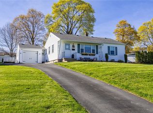 152 Ingomar Dr, Rochester, NY 14612
