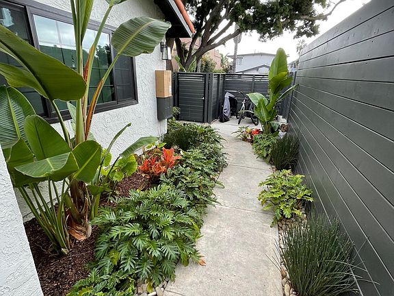 3rd image of 1256 Thomas Ave #1256