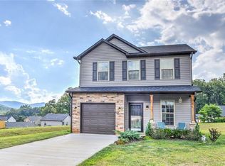 8 Ringed Teal Ct, Arden, NC 28704