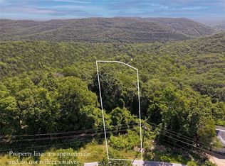 274 Holiday Island Dr #10, Eureka Springs, AR 72631