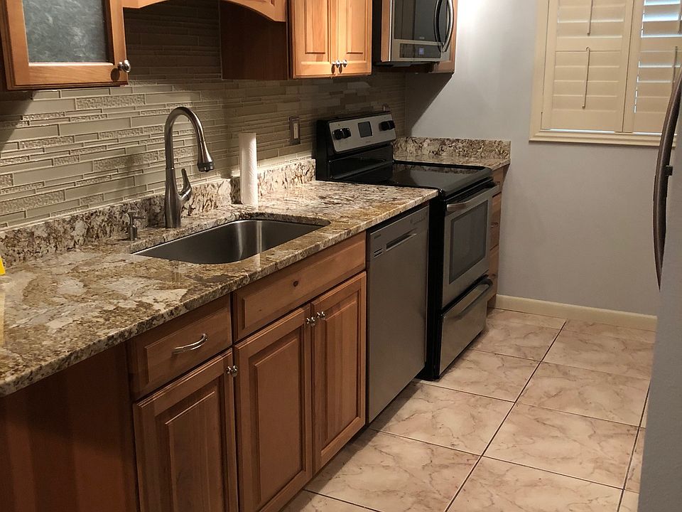 1st image of 213 Oakleigh Dr #40