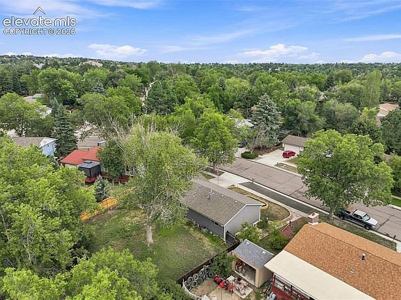 3rd image of 3542 E Nonchalant Cir