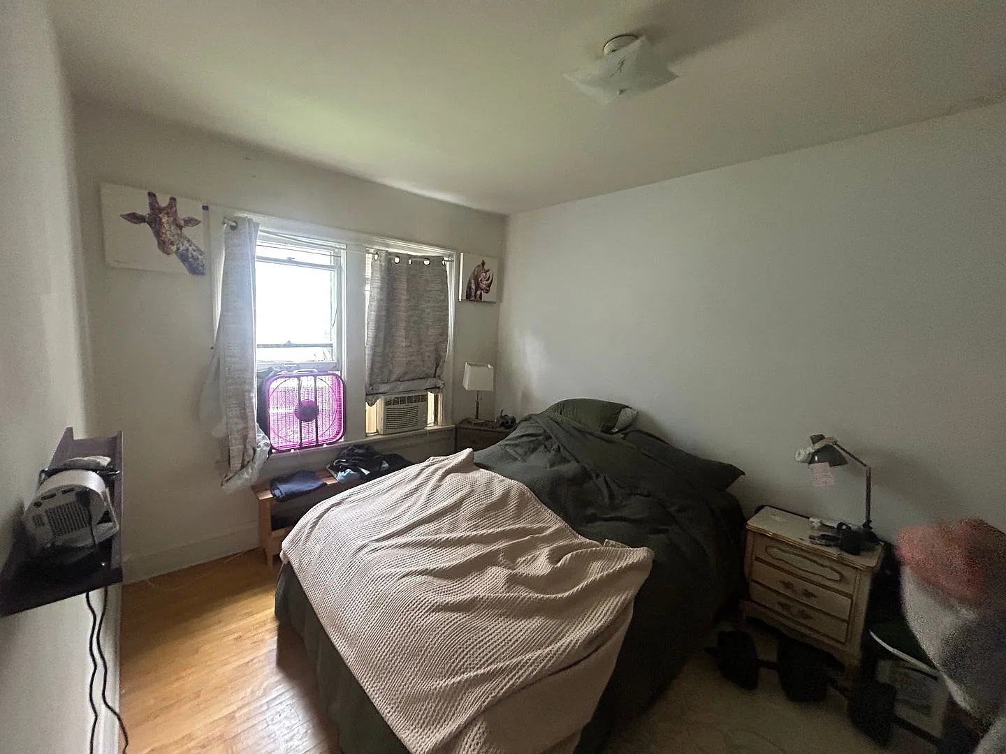 1017 Linwood Ave — Photo 2