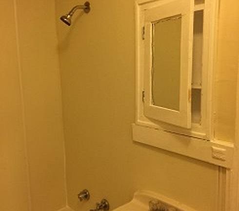 2nd image of 710 S 4th St