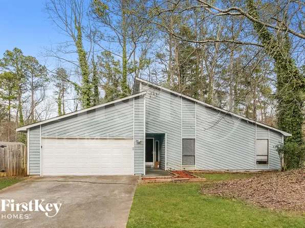 446 Ridgetop Dr NW, Acworth, GA 30102