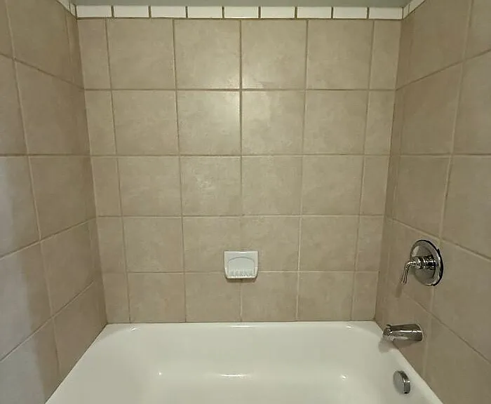 270 Tampa Dr #M9 — Photo 16