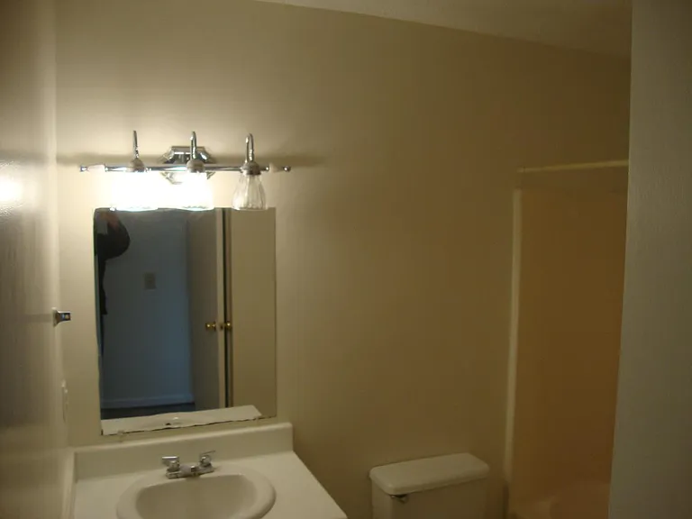 802 Central Dr — Photo 7