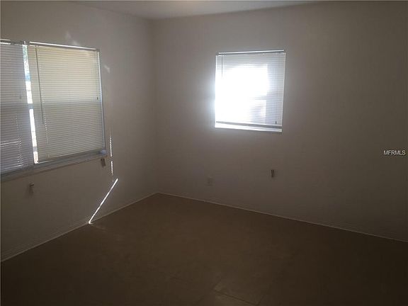 5th image of 2830 24th Ave S
