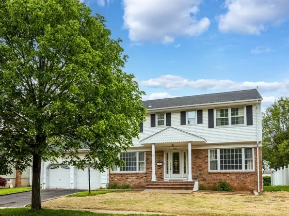 695 Moses Dr, Rahway City, NJ 07065