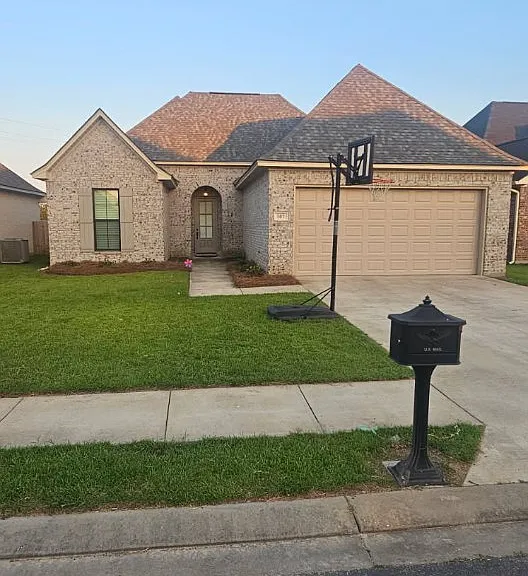 107 Blue Sky Dr — Photo 1