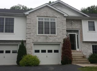 59 Ironmaster Rd, Drums, PA 18222