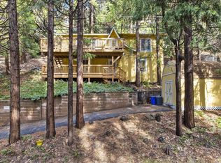 25004 Valle Dr, Crestline, CA 92325