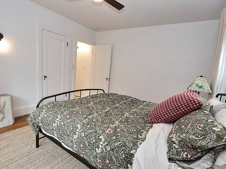 4232 Y St — Photo 34