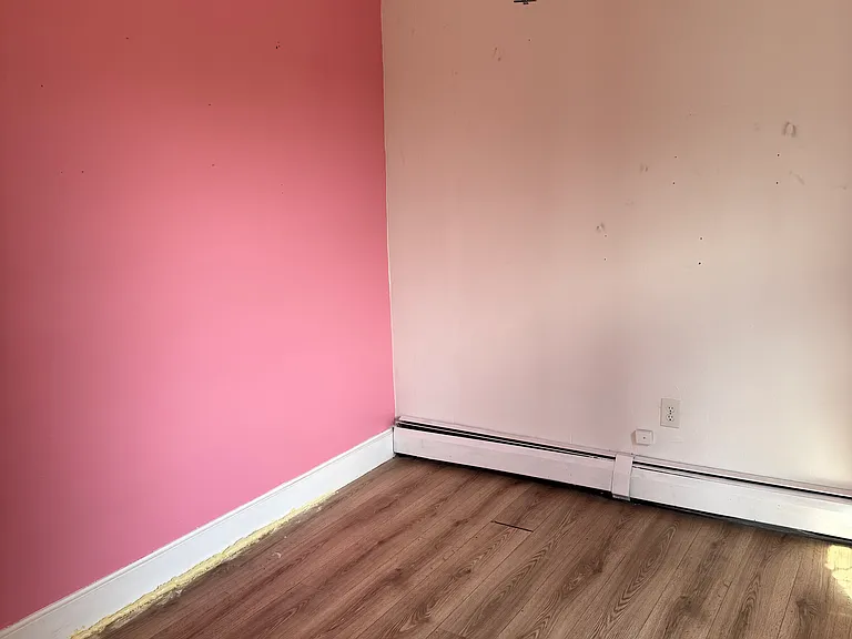 754 Roosevelt Ave #2 — Photo 14