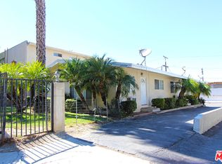 22729 Del Valle St, Woodland Hills, CA 91364