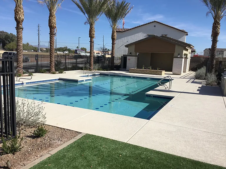 715 N Sparrow Dr — Photo 39