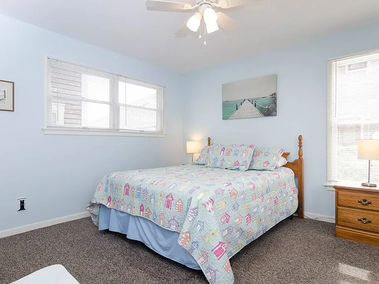 608 Waynick Blvd — Photo 12