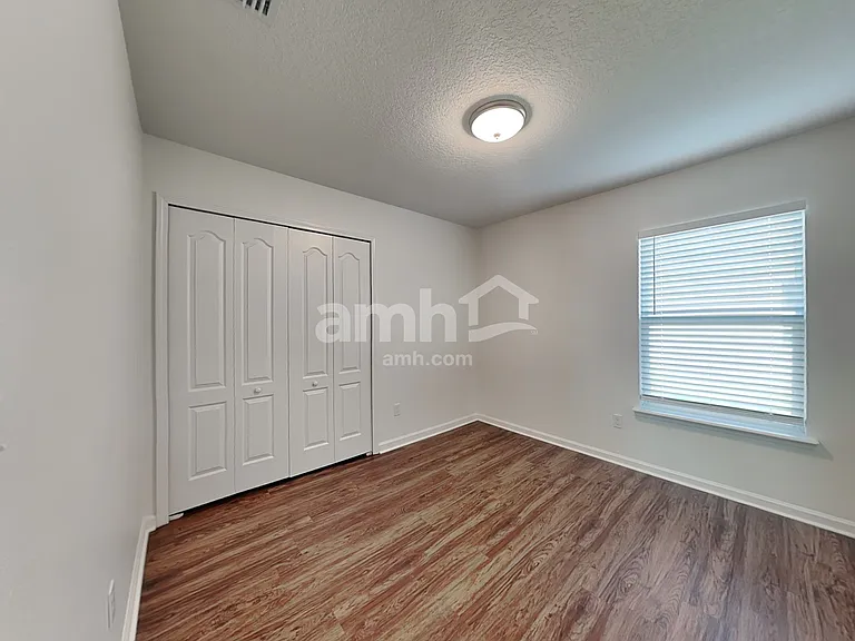 1045 Bains Lake Dr — Photo 15