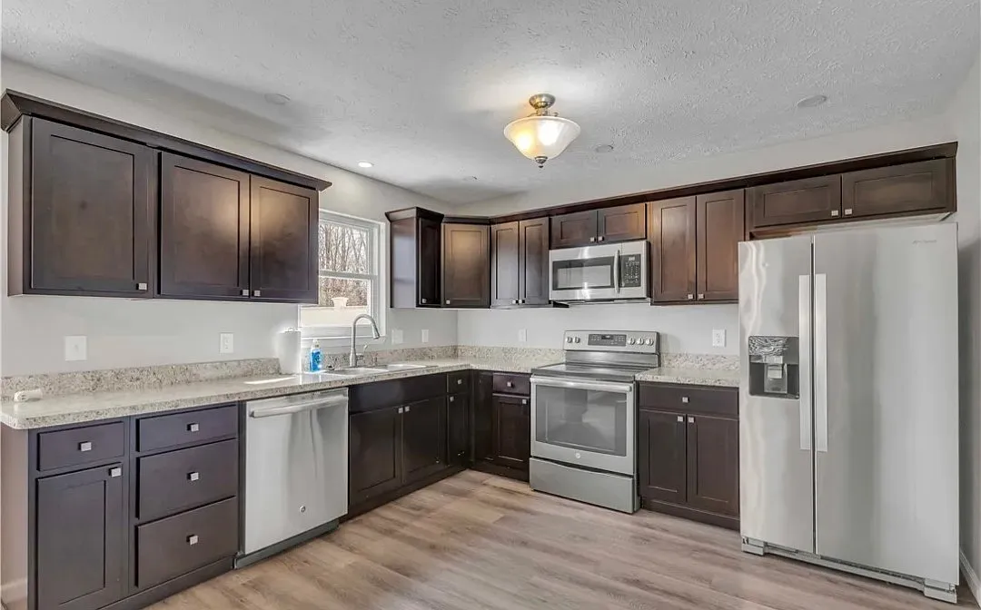 2 bed, 1.5 bath, 1232 sqft, $1,850 — Photo 4